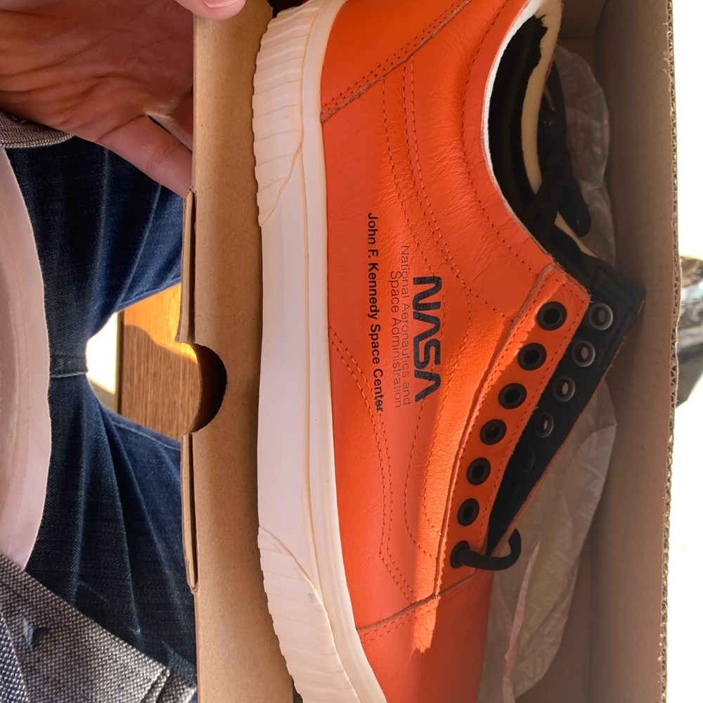 LIMITED NASA edition Vans